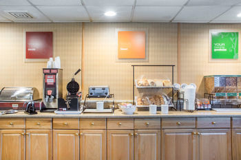 Hotel Comfort Inn West