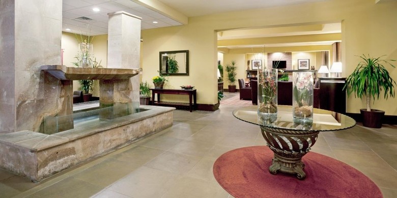 Crowne Plaza Hotel San Antonio Airport