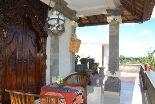 Hostal Warji House 2