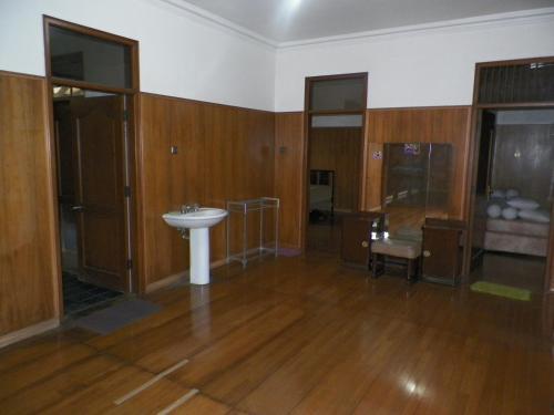 Rumah Utama Guest House