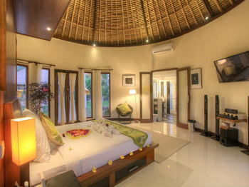 Villa Kunang Kunang