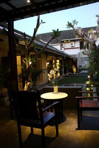 Grand Marto Hotel
