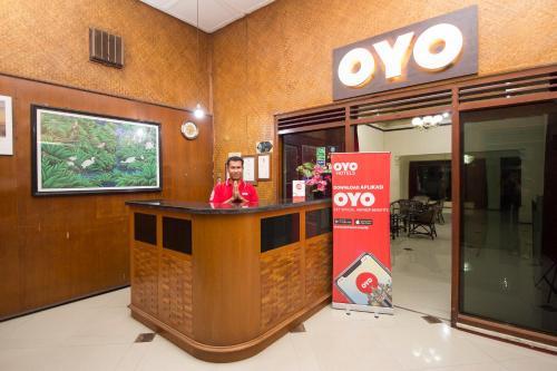 Hostal Oyo 524 Makuta Hotel