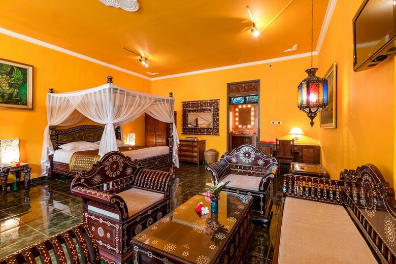 Hotel Tanah Merah Resort & Gallery