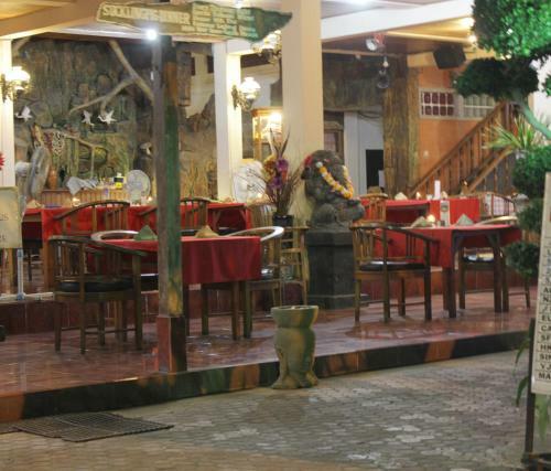 Hotel Agung And Sue Watering Hole I