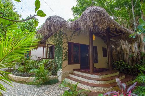 Hostal Uluwatu Surf House
