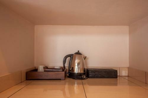 Hostal Brata Inn