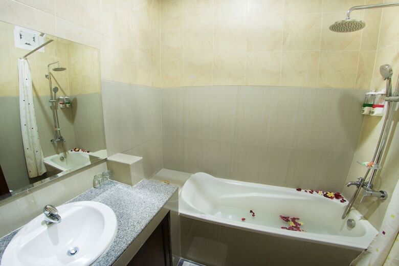 Hostal Puri Sindhu Mertha Guest House