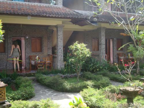 Hostal Gusti Home Stay Ubud