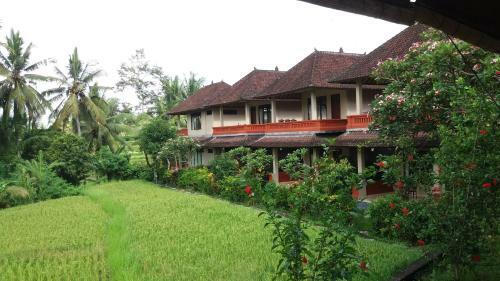 Hostal Arjana Bungalows Rice Field