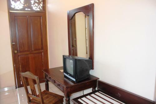 Indi Hotel
