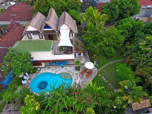 Bed & Breakfast Seminyak Oasis