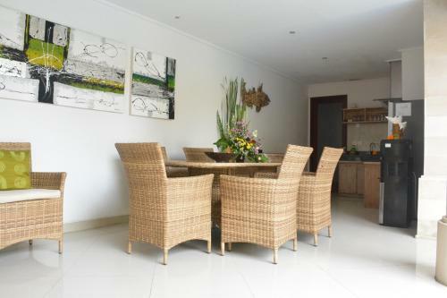 Taman Kesari Villas