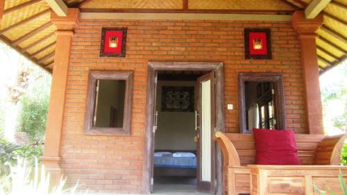 Hostal Badini Homestay Pemuteran Bali
