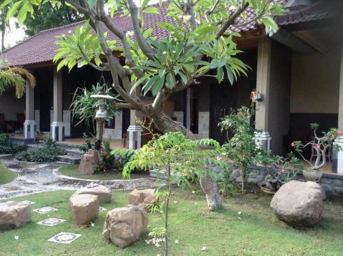 Hostal Mai Mondok Guest House