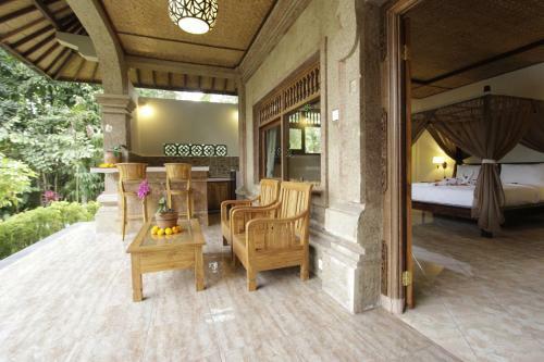 Hostal Pekak Mangku Guest House