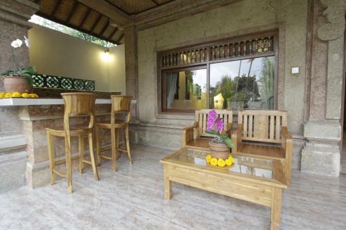 Hostal Pekak Mangku Guest House