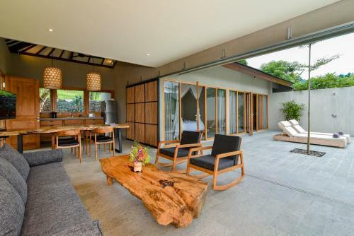 Villa Sumberkima Hill Retreat