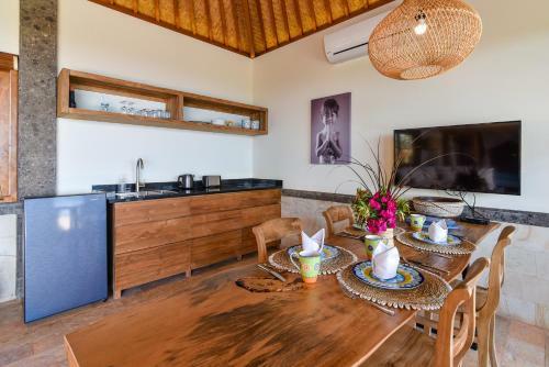 Villa Sumberkima Hill Retreat