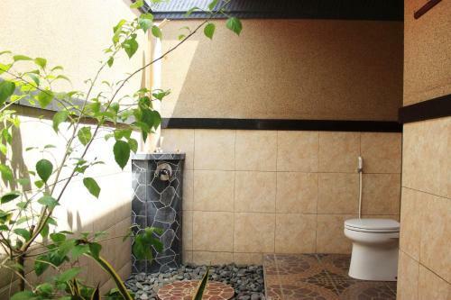 Hostal Pondok Shindu Guest House