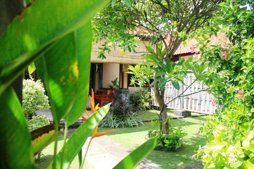 Hostal Pondok Shindu Guest House