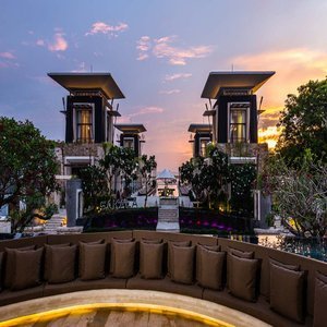 Hotel Mantra Sakala Resort & Beach Club