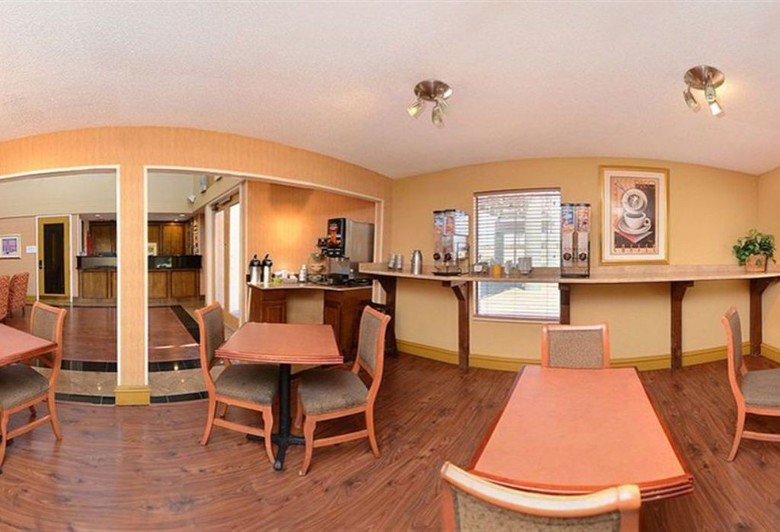 Hotel Rodeway Inn & Suites Fiesta Park