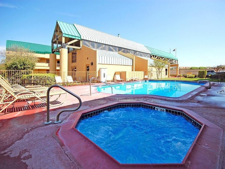 Hotel Rodeway Inn & Suites Fiesta Park