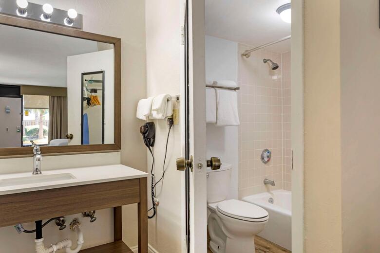 Hotel Comfort Inn