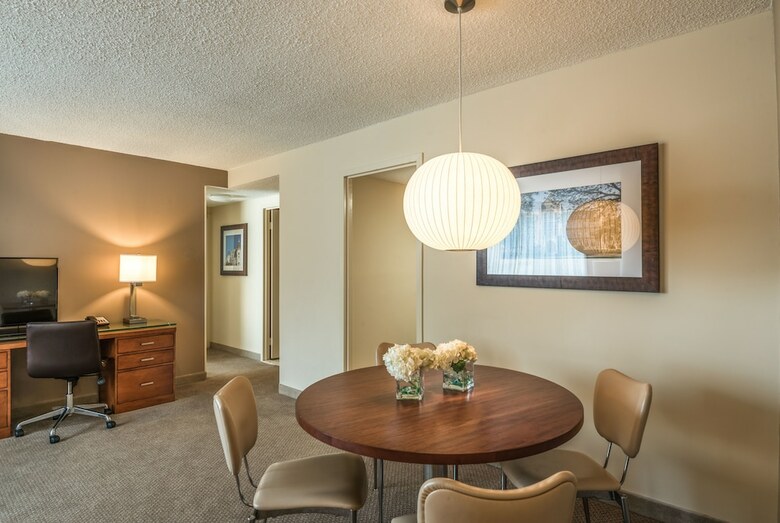 Hotel Georgetown Suites