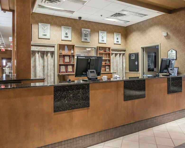Hotel Quality Suites Drummondville