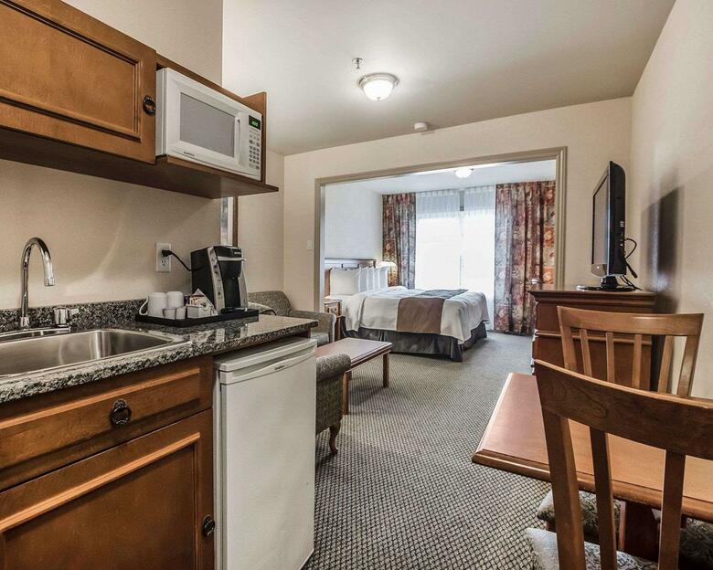 Hotel Quality Suites Drummondville
