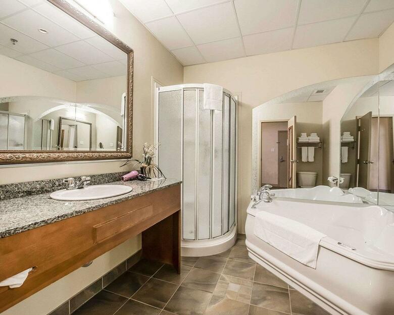 Hotel Quality Suites Drummondville