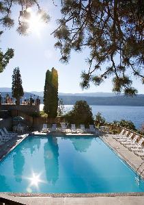 Hotel Lake Okanagan Resort