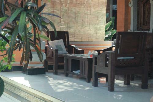 Hostal Sunarta House Homestay