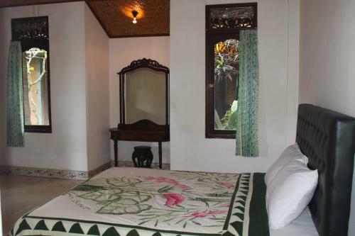 Hostal Sunarta House Homestay