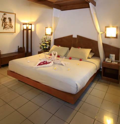 Hotel Kuta Lagoon Resort And Pool Villas