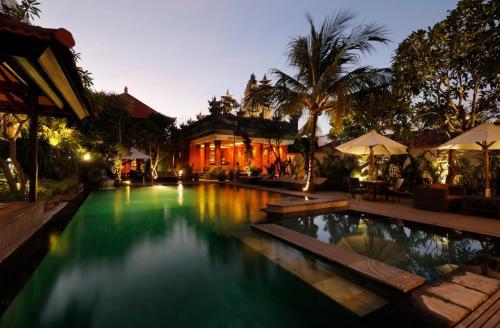 Hotel Adi Dharma Cottages