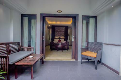 Hotel The Lokha Legian Resort And Spa
