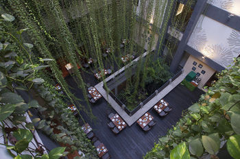 Grandmas Legian Hotel
