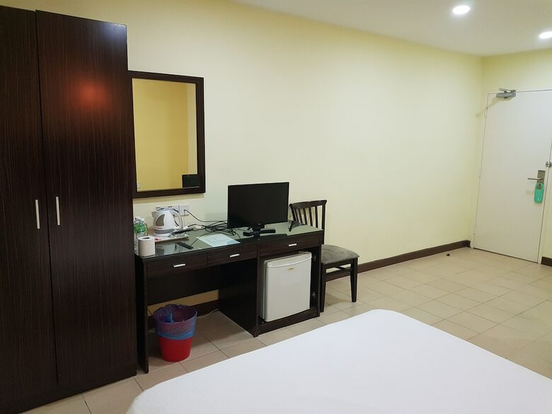 New City Hotel