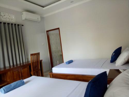Hostal Suryadina Guest House