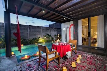 Javana Royal Villas