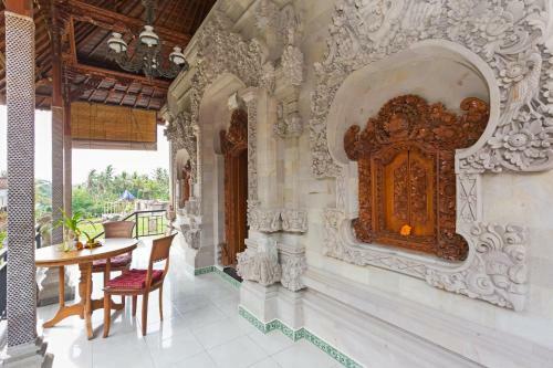 Hostal Bali Moon Guest House