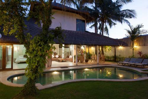 Aisha Family Villa