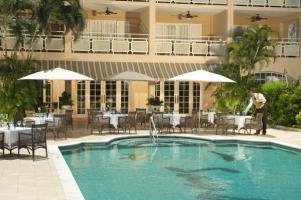 Hotel Sandals Carlyle
