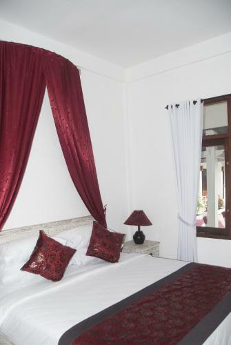 Lombok Senggigi Hotel
