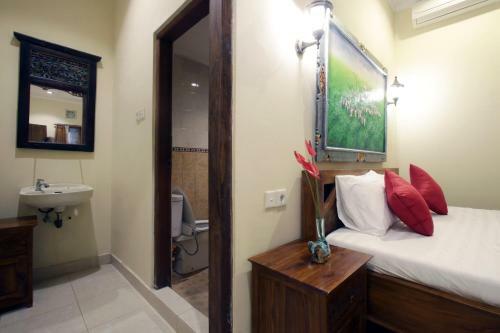 Hostal Pondok Loris Guest House