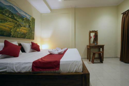 Hostal Pondok Loris Guest House