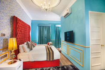 Deluxcious Heritage Hotel